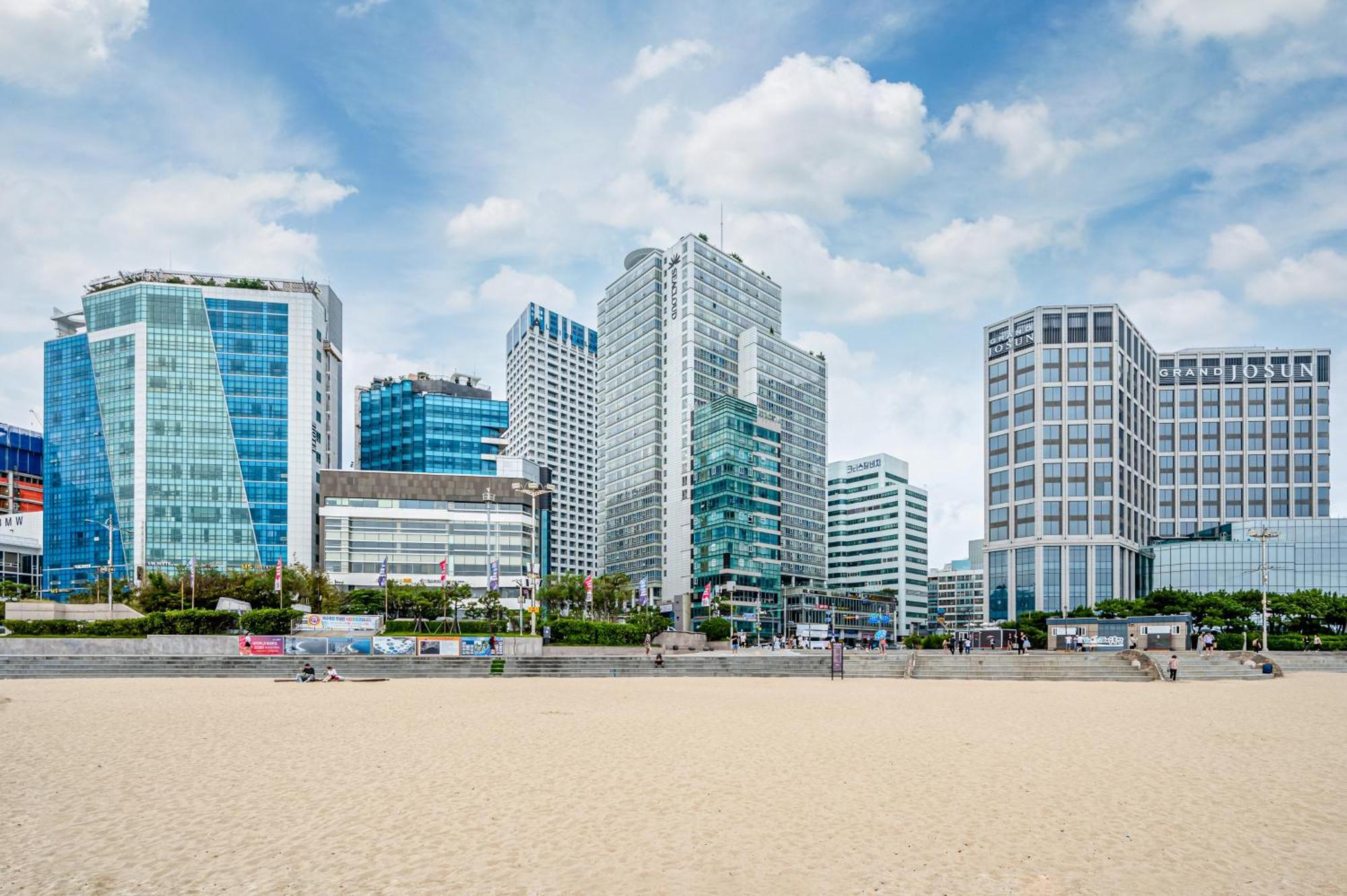 Haeundae Seacloud Hotel Residence Busan Buitenkant foto