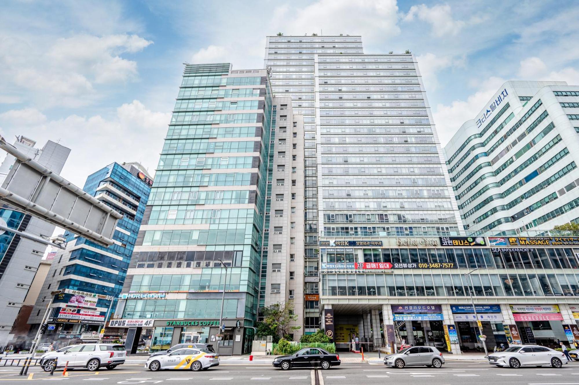 Haeundae Seacloud Hotel Residence Busan Buitenkant foto