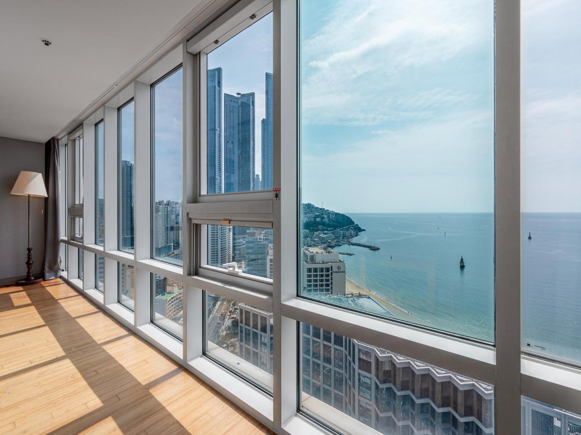 Haeundae Seacloud Hotel Residence Busan Buitenkant foto